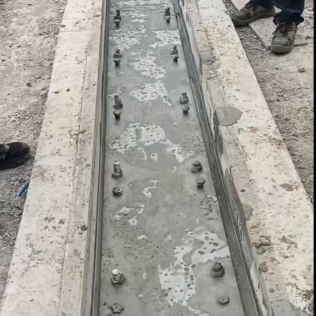清徐港口码头起重机龙门吊重型机械设备稳固用早强快凝轨道胶泥